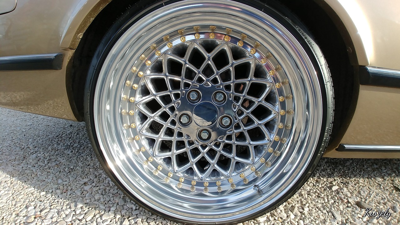 wheel  chrome  bmw free photo