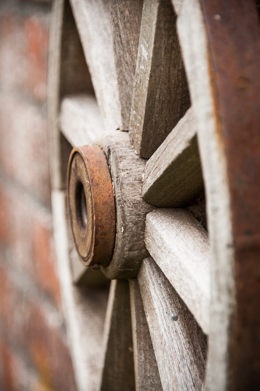 wheel  barn  close up free photo