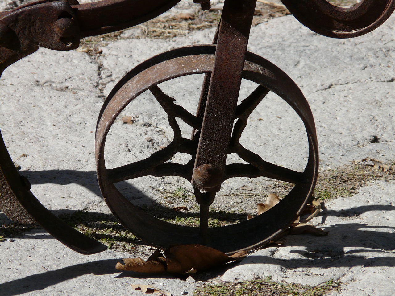 wheel alloy wheel metal free photo