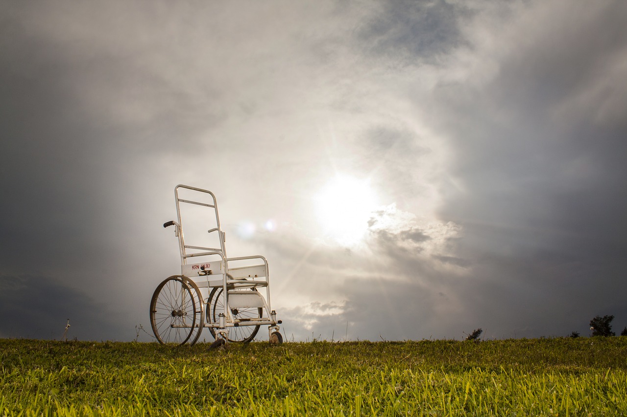 wheelchair engel disabled free photo