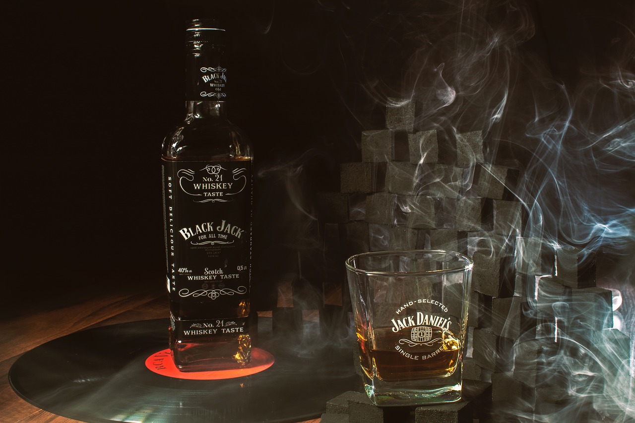 whisky  jack  bottle free photo