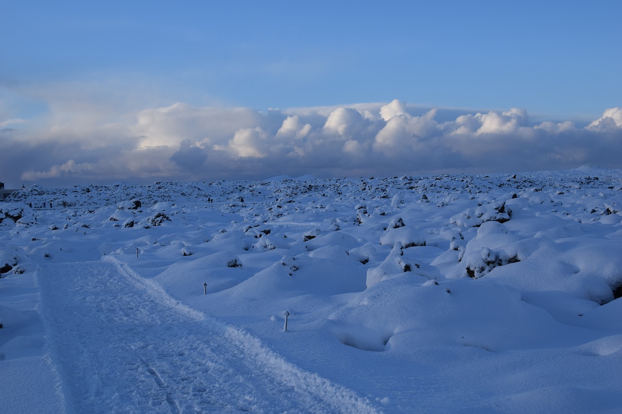 white  blue  iceland free photo