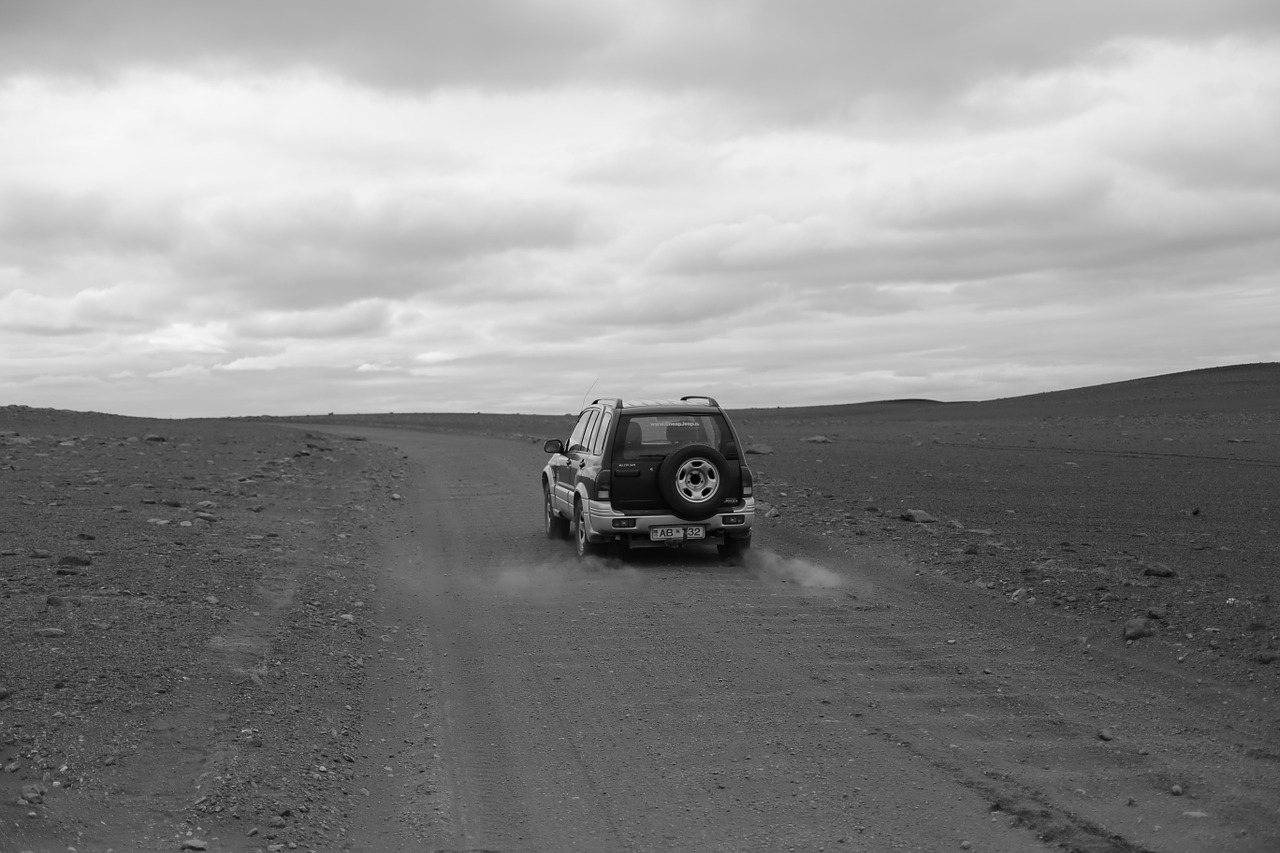 wilderness dust grey all-terrain vehicle free photo