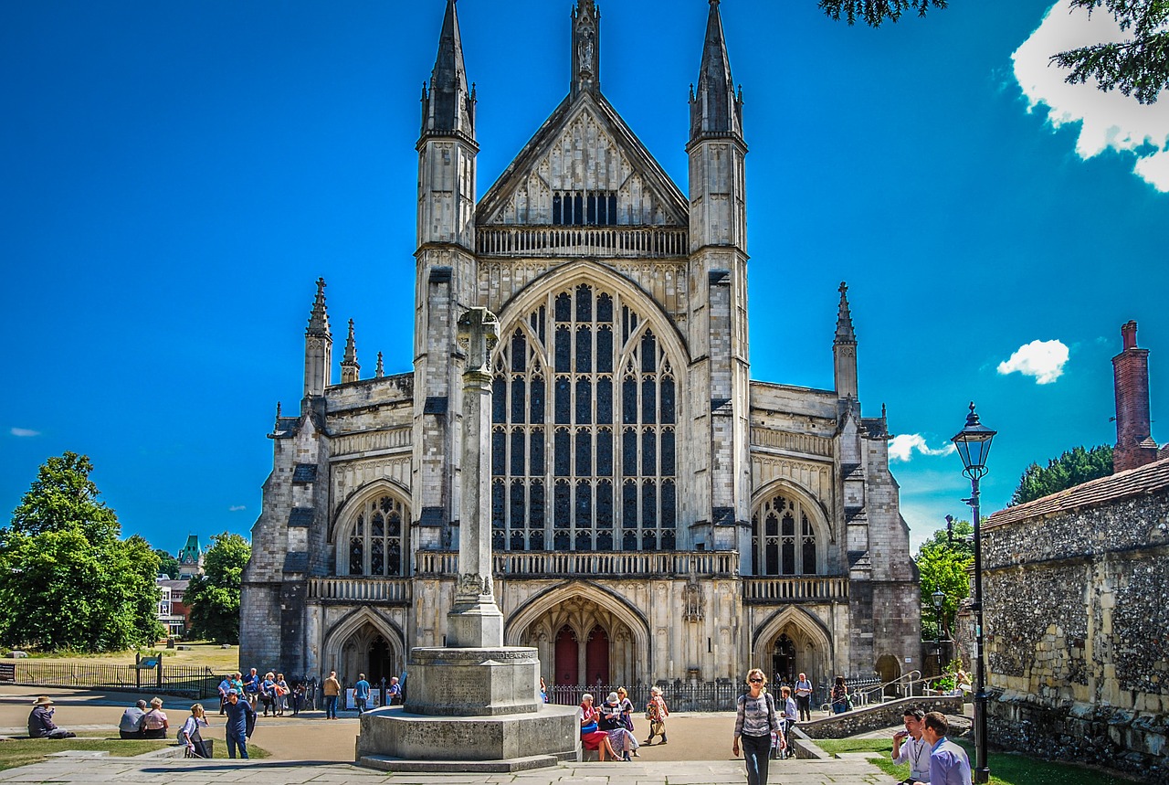 winchester cathedral historic free photo