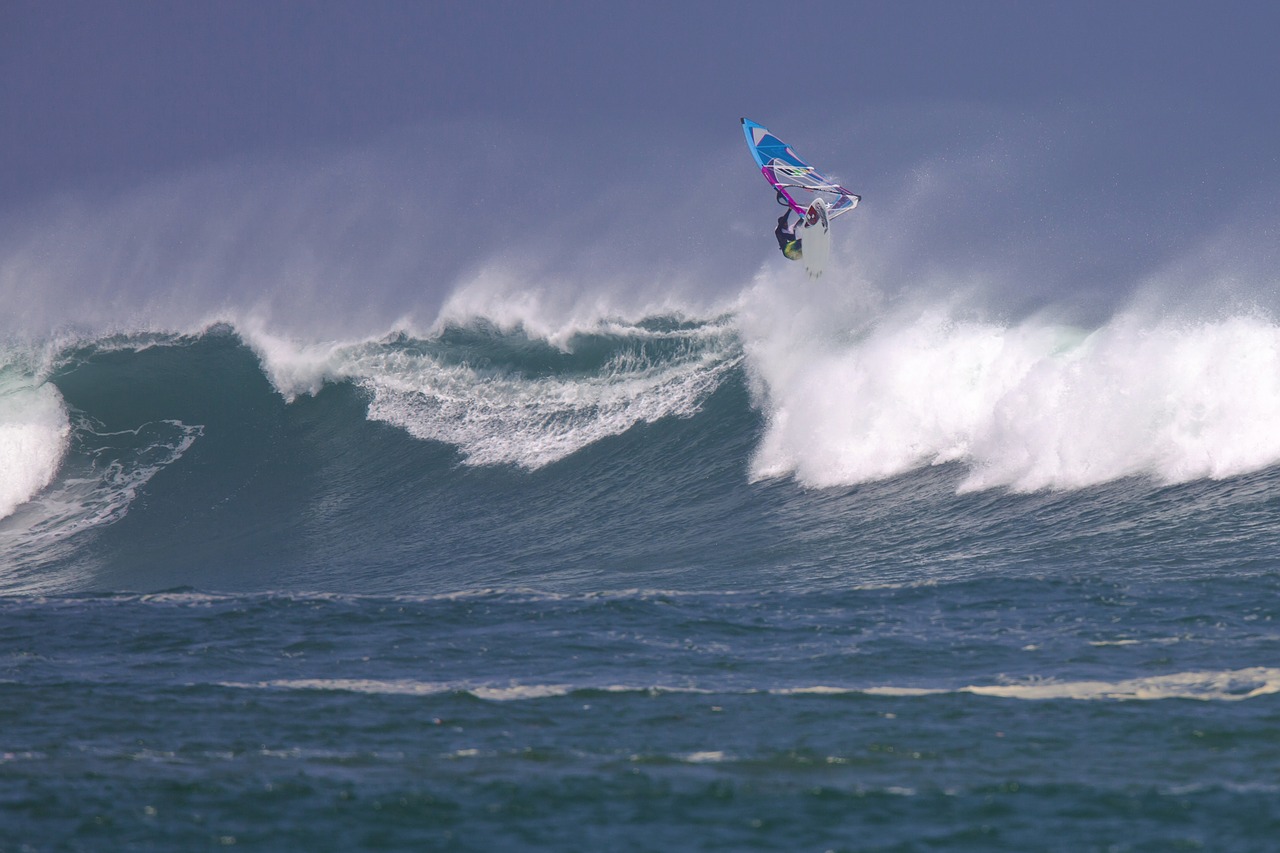 wind surfing big waves spray free photo