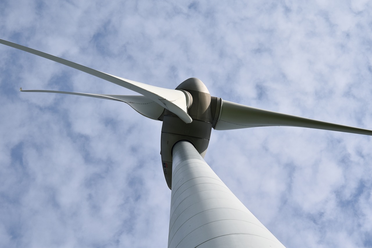 wind turbine  nacelle wind turbine  matt wind free photo