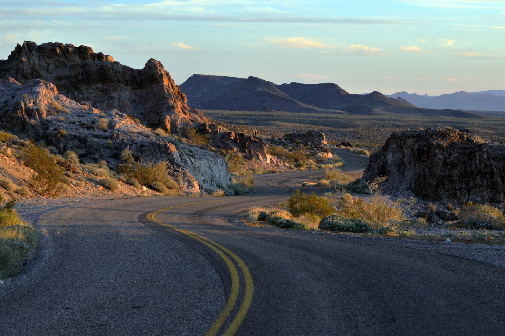 desert highway street free photo