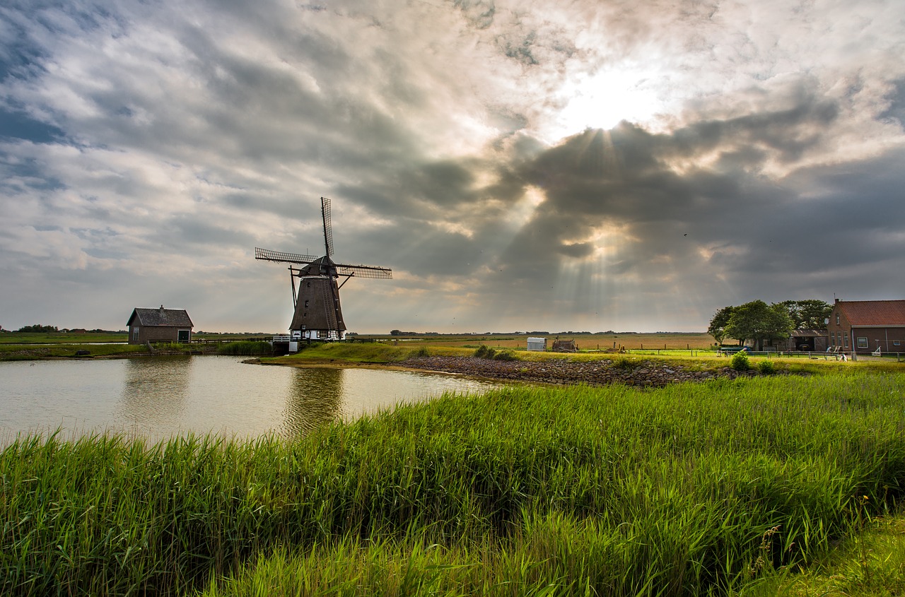 windmill holland historically free photo