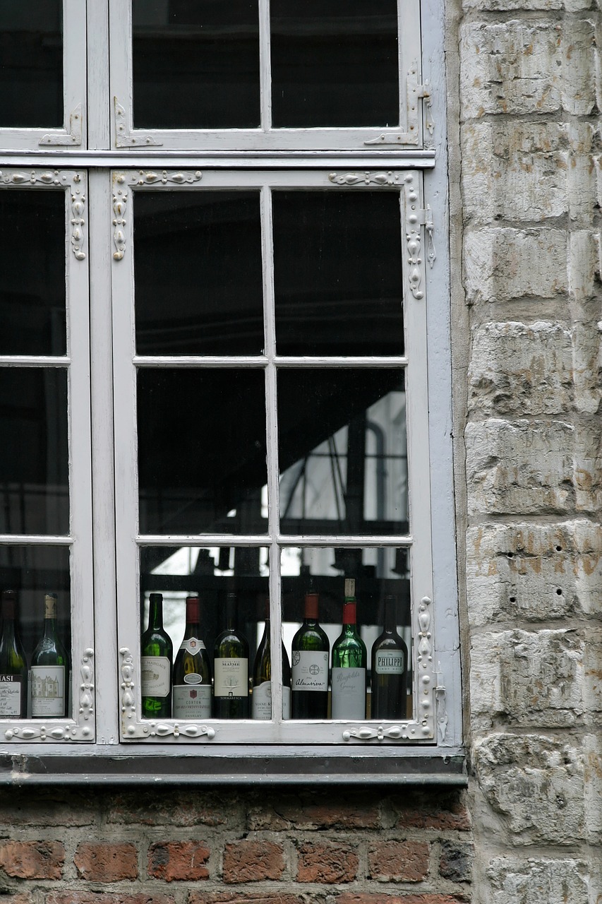window wine building free photo