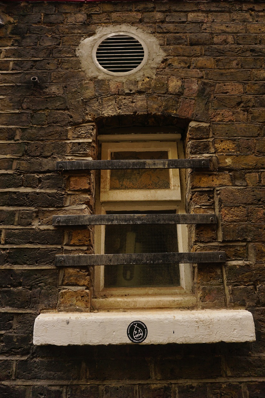 window urban old building free photo