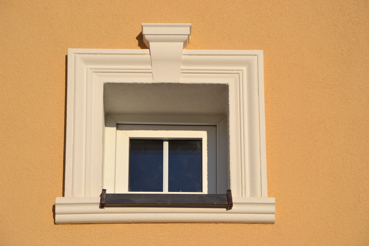 window house decoration free photo