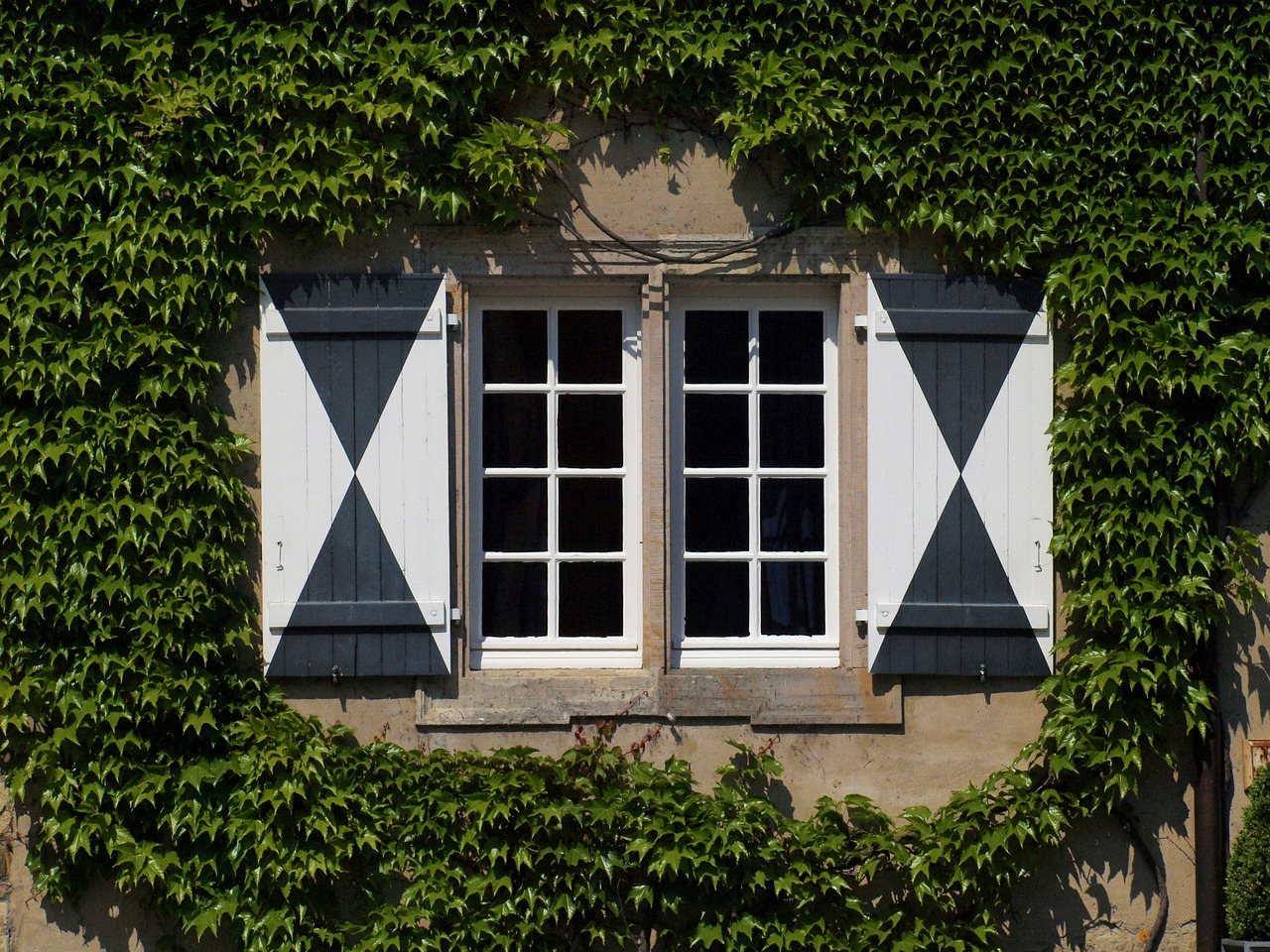 window old romantic free photo