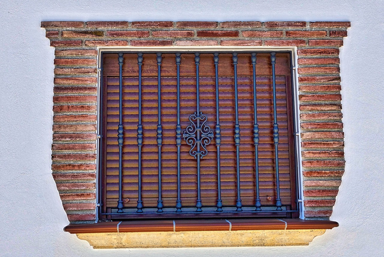 window bars decoration free photo