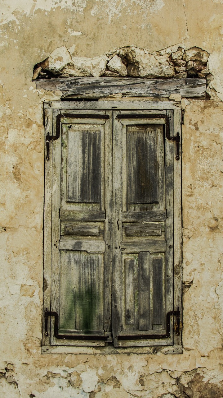 window wooden old free photo