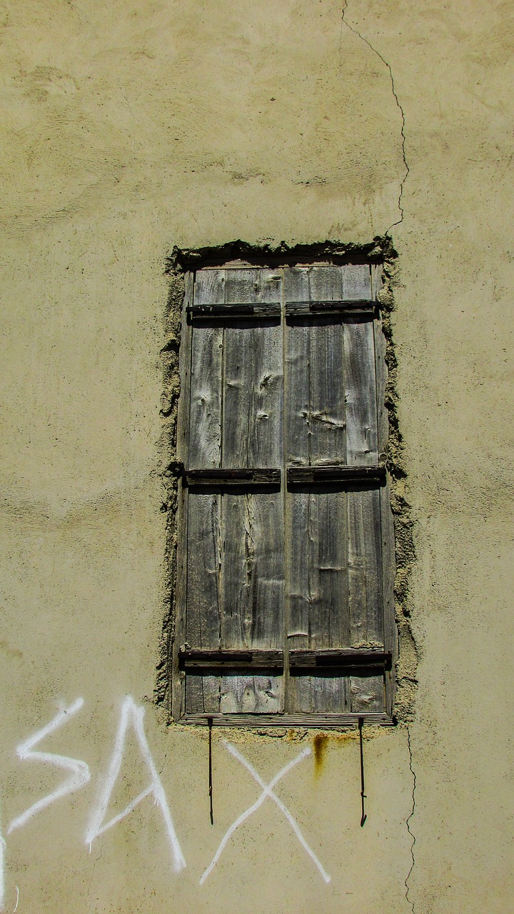 window wooden old free photo