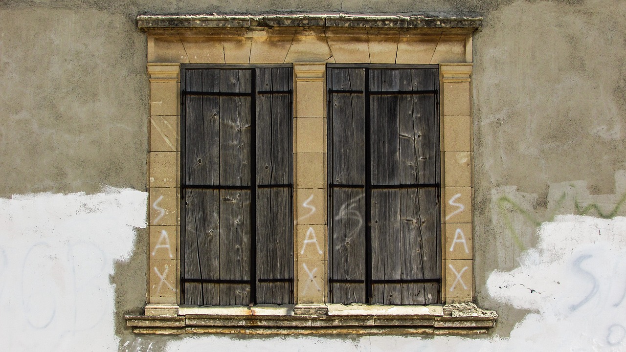 window wooden old free photo