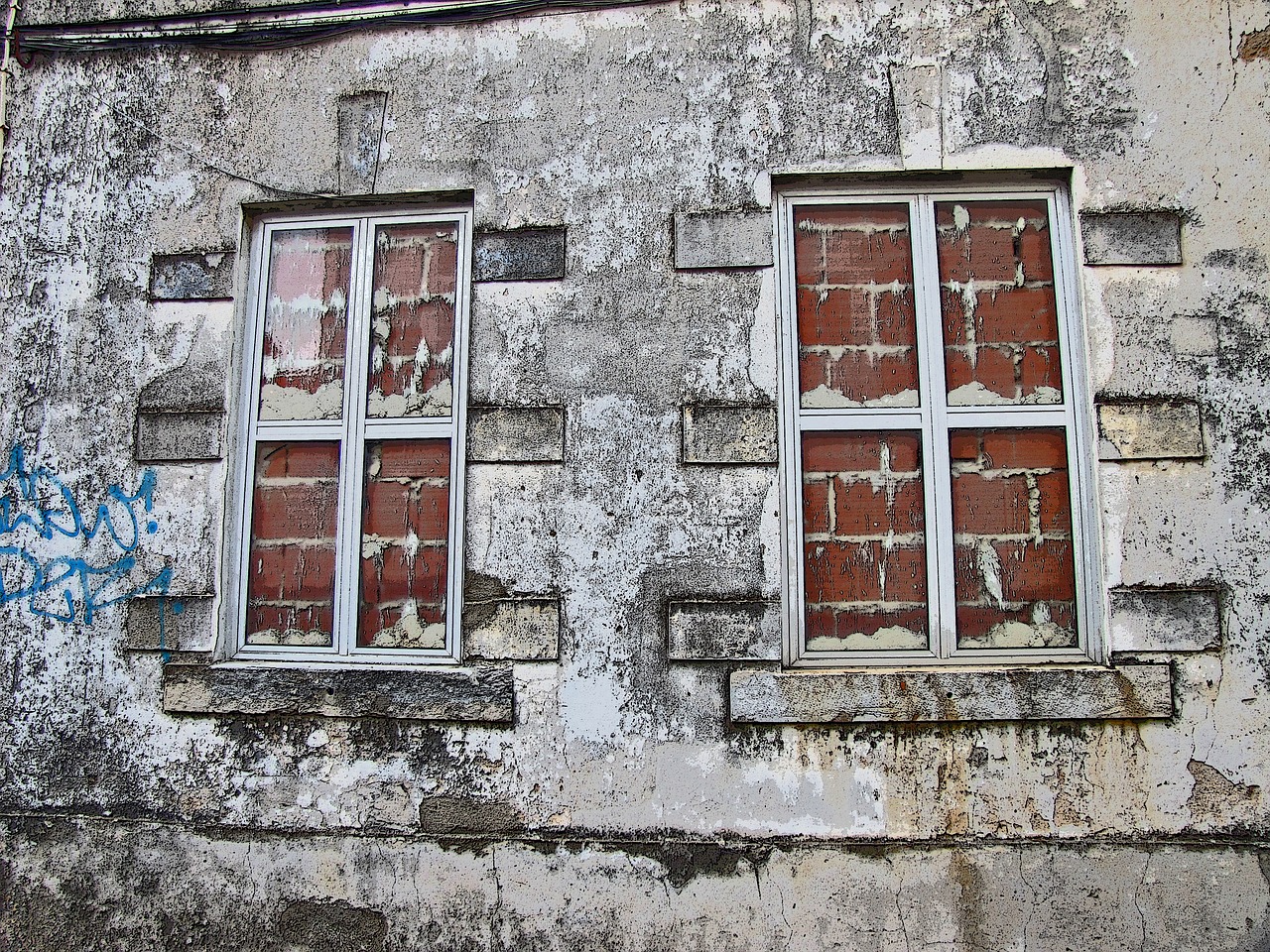 window wall old building free photo