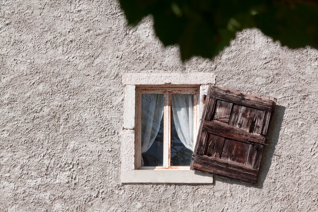 window old shutter free photo