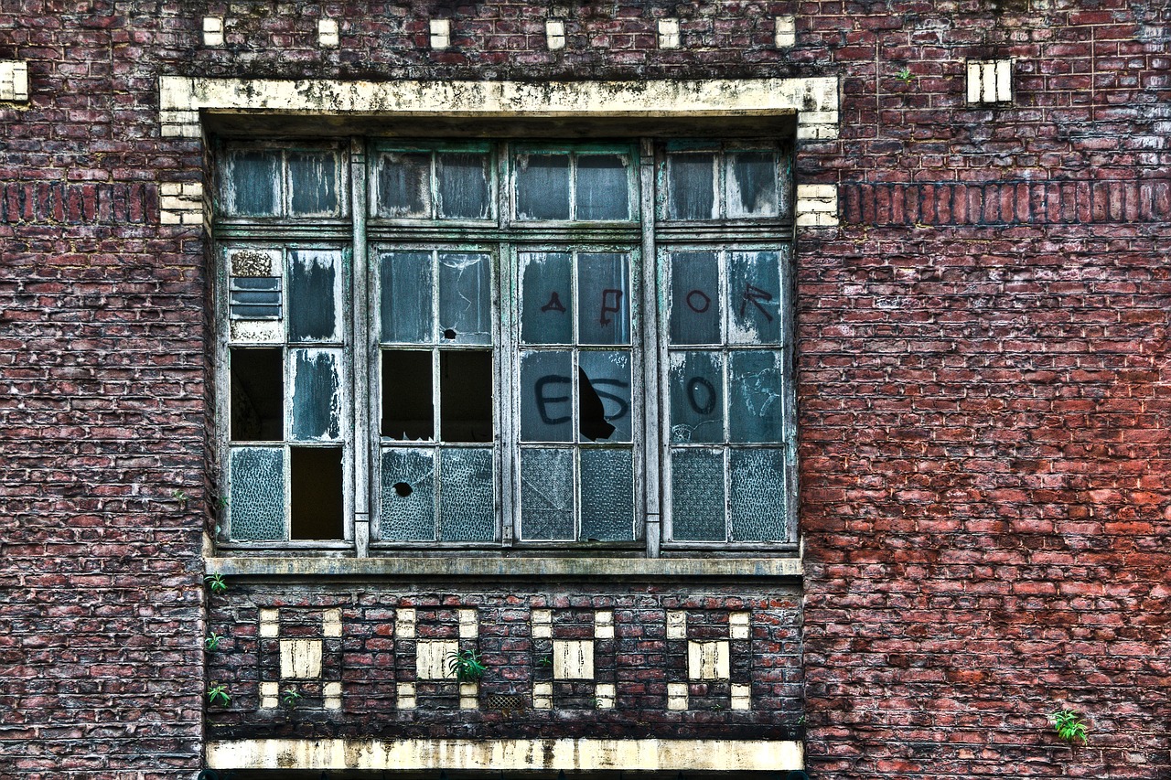window broken windows abandoned factory free photo