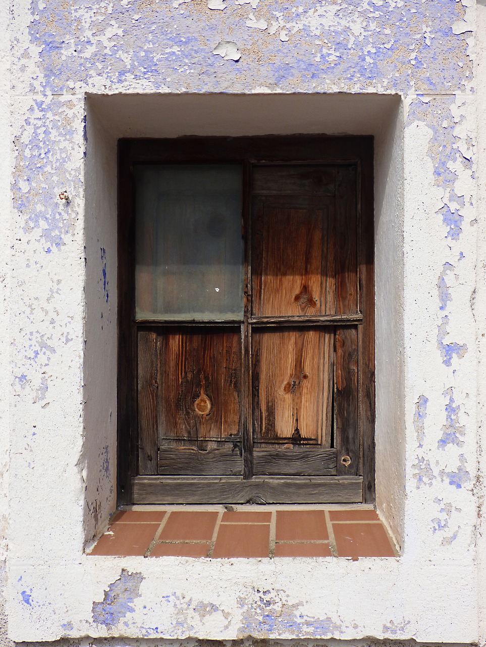 window old wood free photo