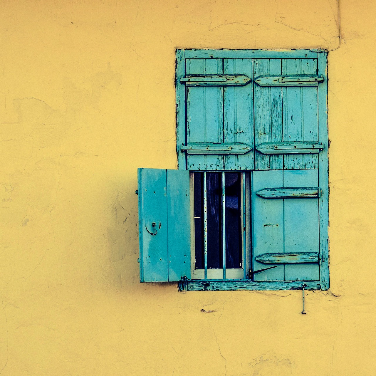 window wooden old free photo