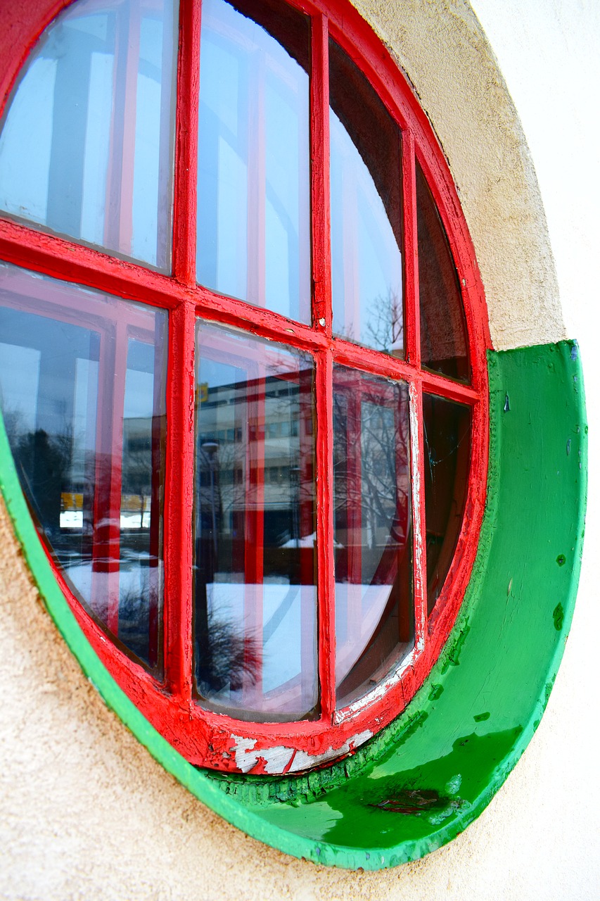 window round architecture free photo