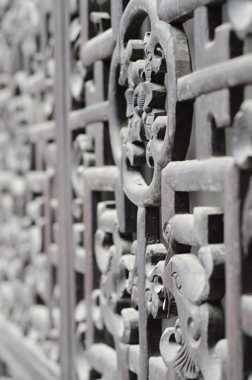 window carving rustic free photo