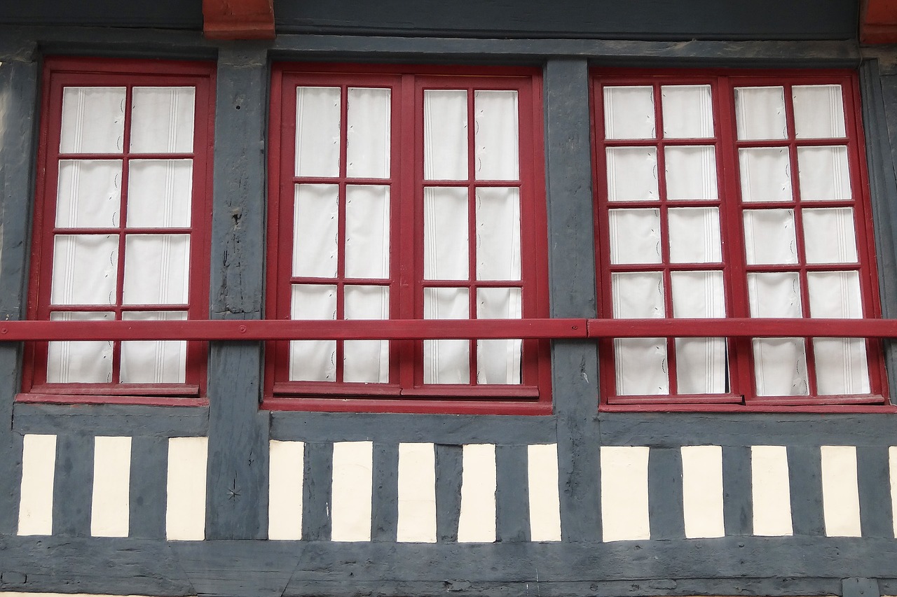 window wood normandy free photo