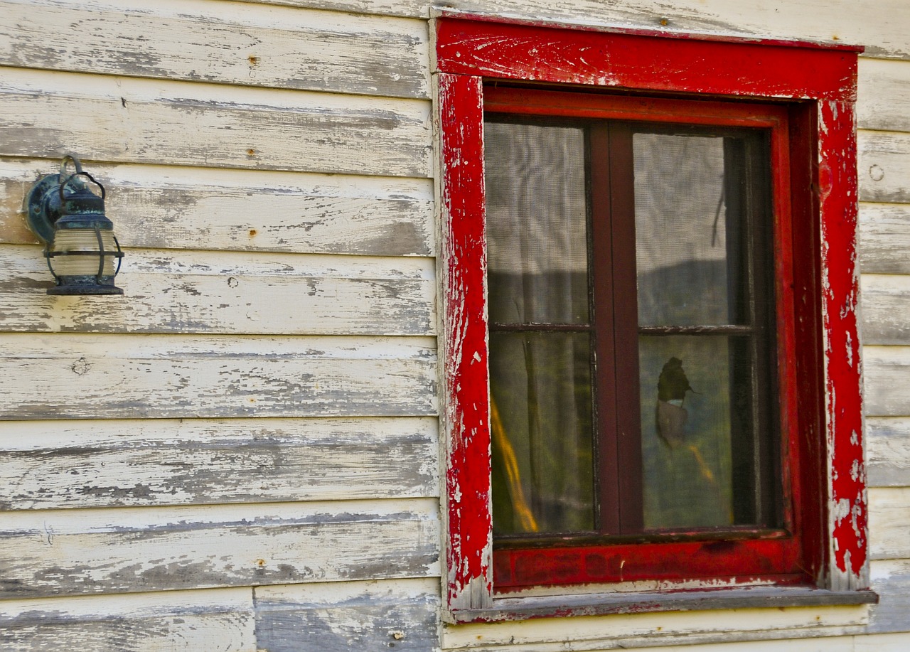 window detail cabin free photo