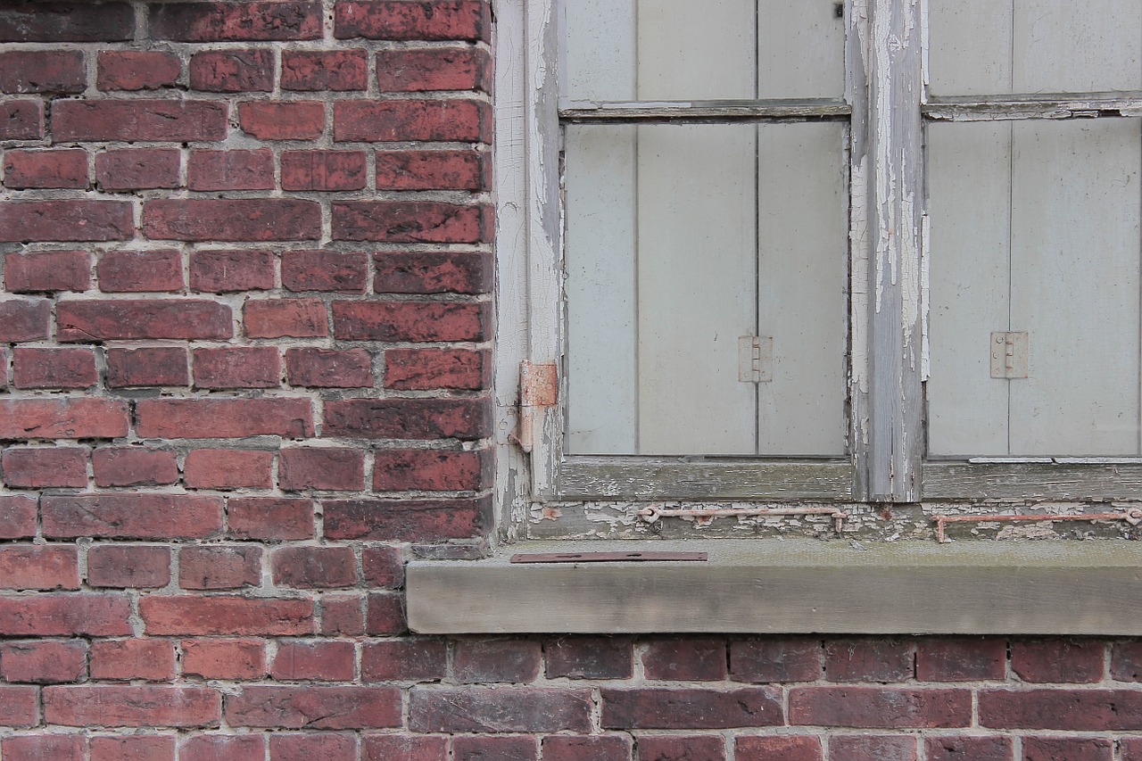 window wall old free photo