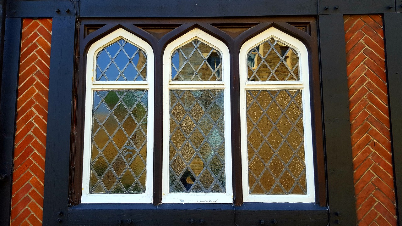 window  house  architecture free photo