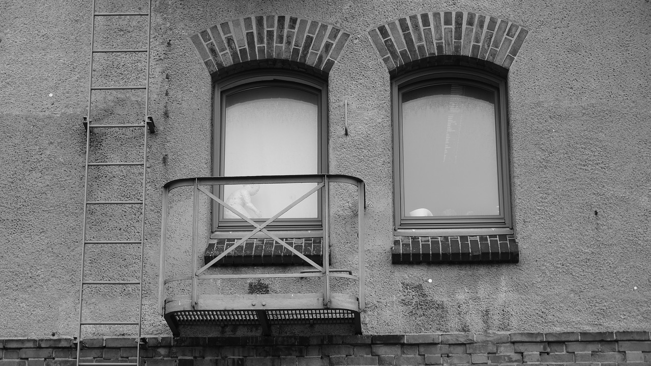 window  brick  facade free photo
