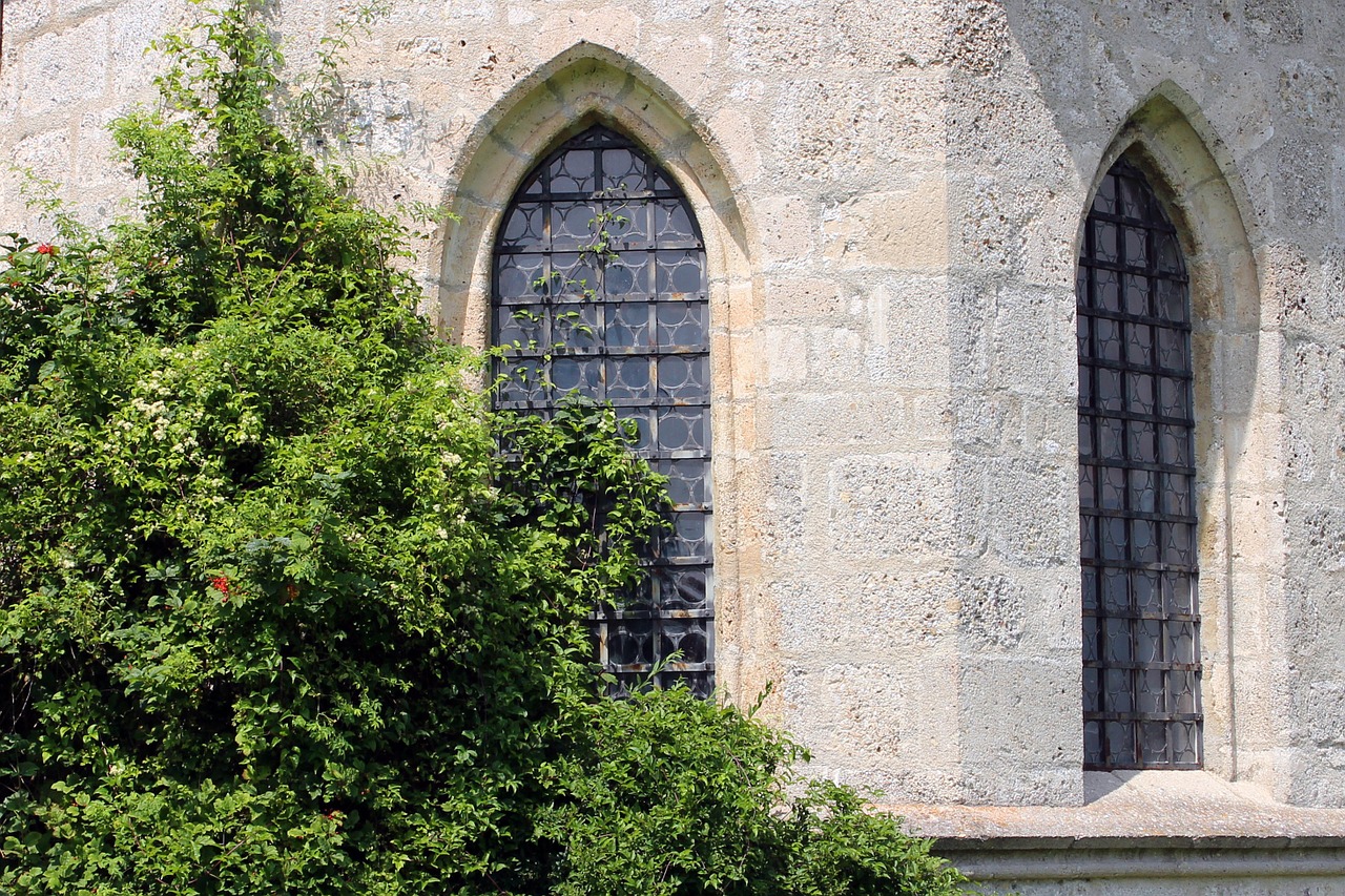 window pointed arch church window free photo