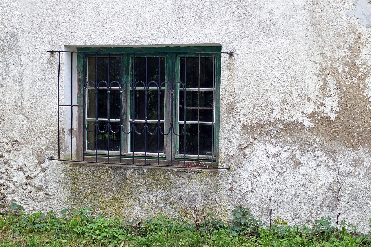 window old grate free photo