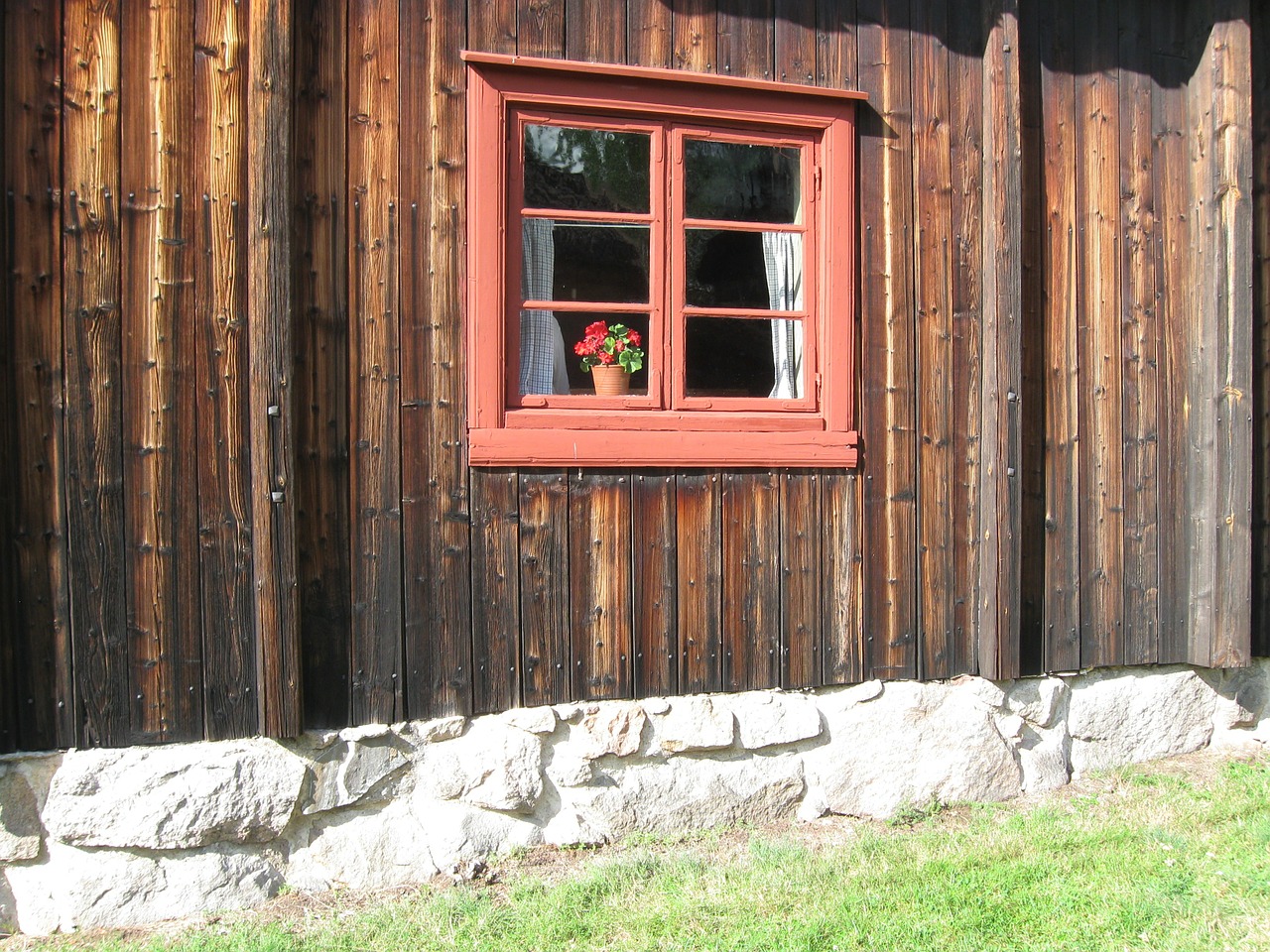window finnish architecture free photo