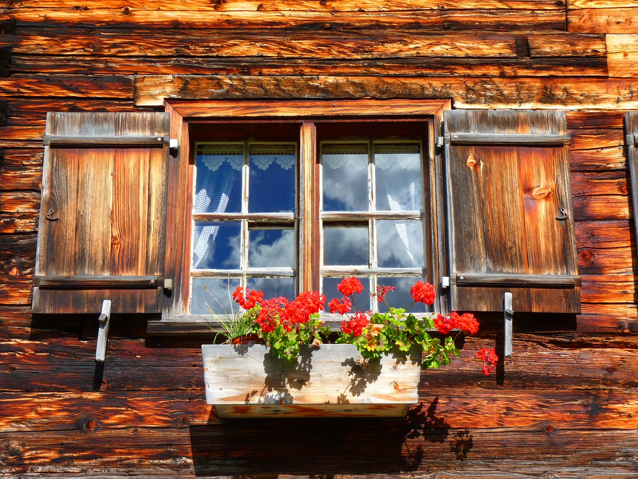 window wood farmhouse free photo