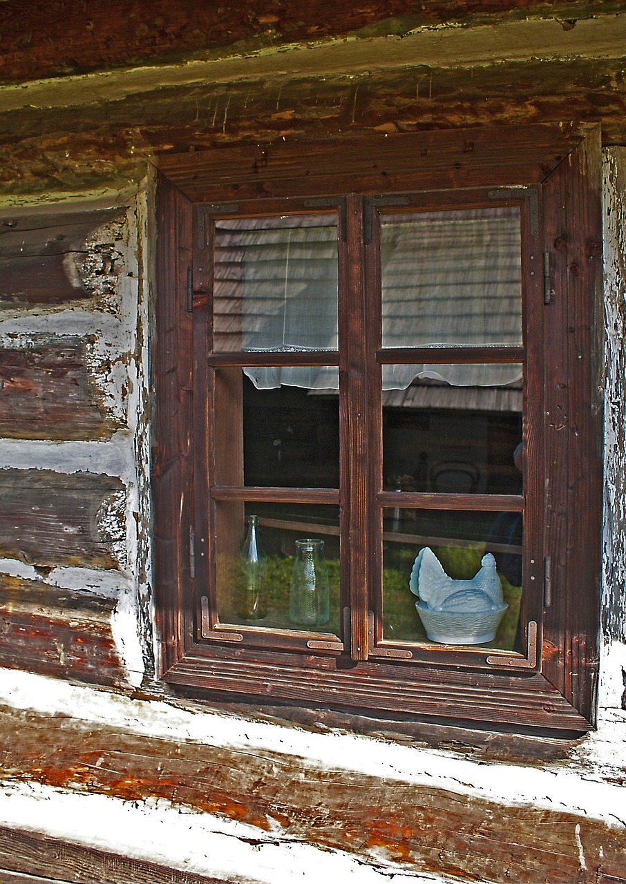 window old window wooden window free photo