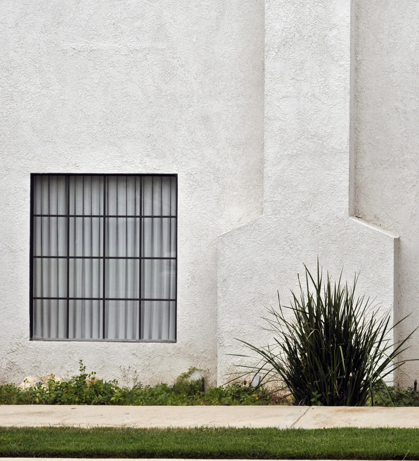 window architecture white free photo