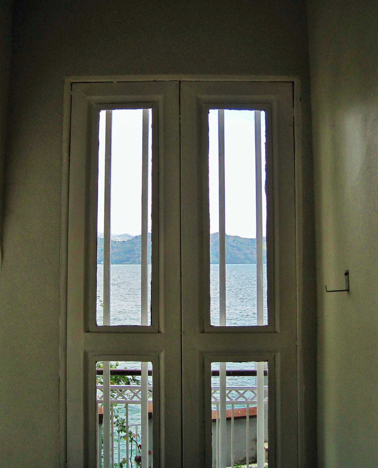 window panels frame free photo
