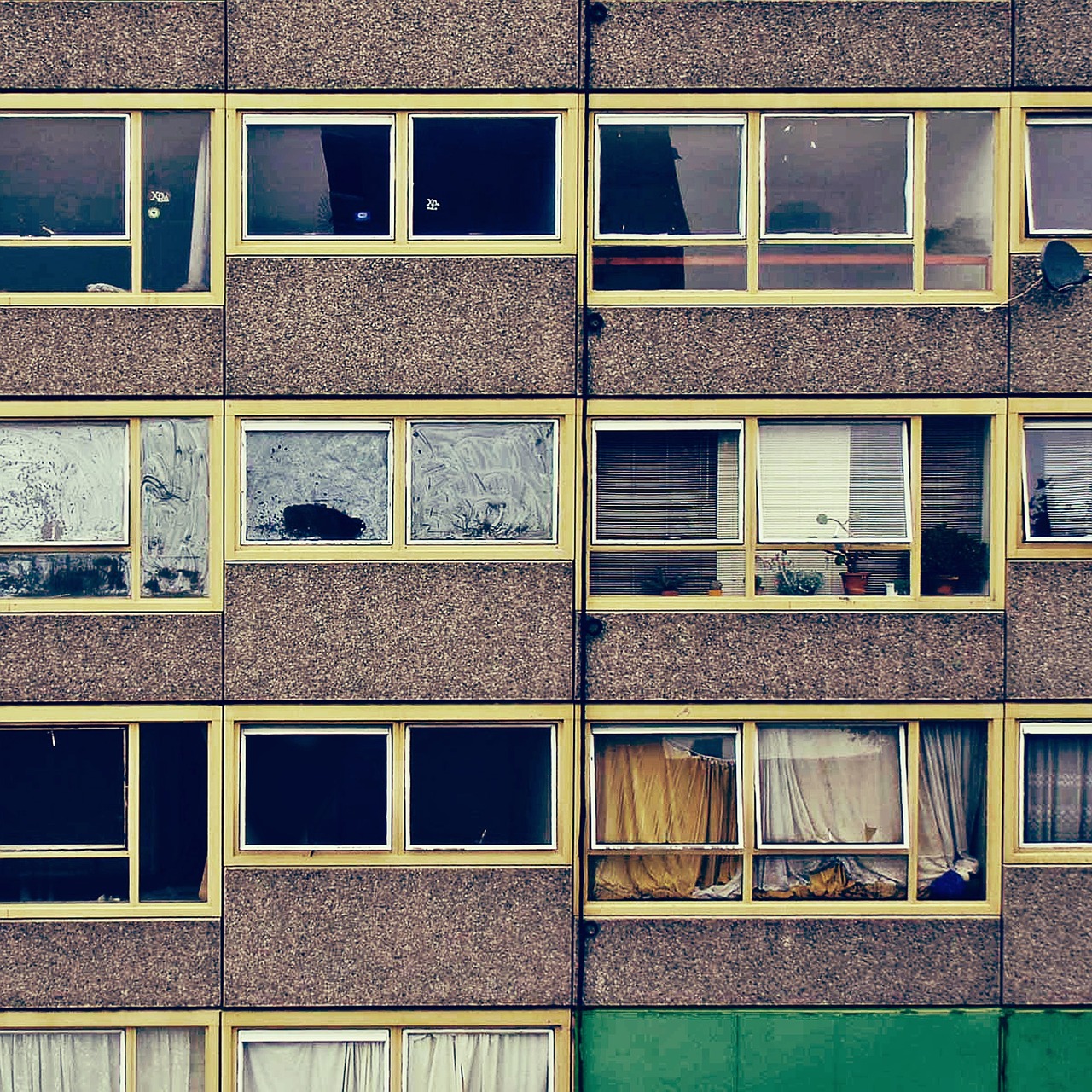 windows flats urban free photo