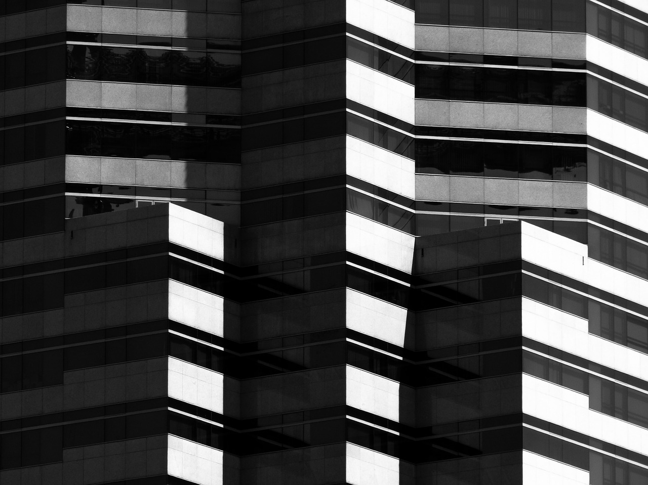 windows skyscraper building free photo