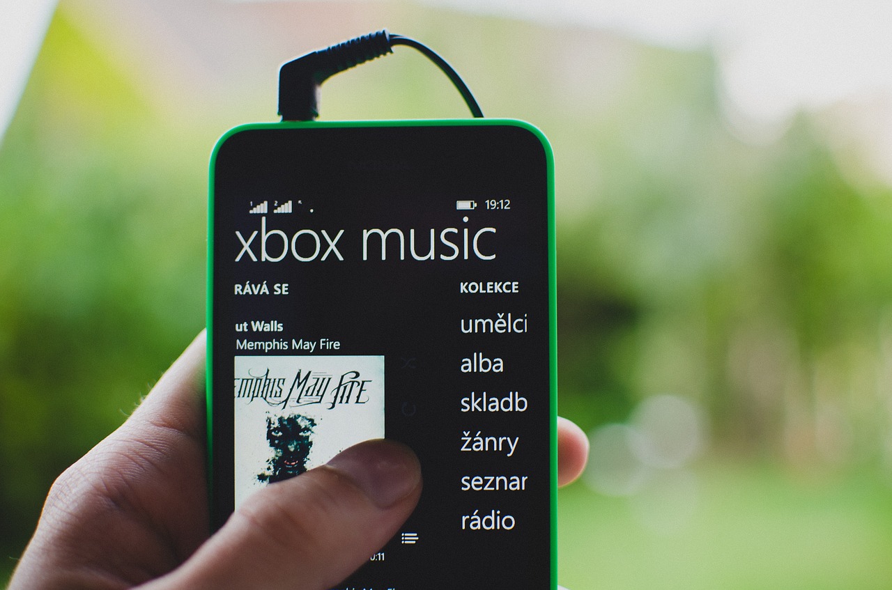 windows phone music mobile phone free photo