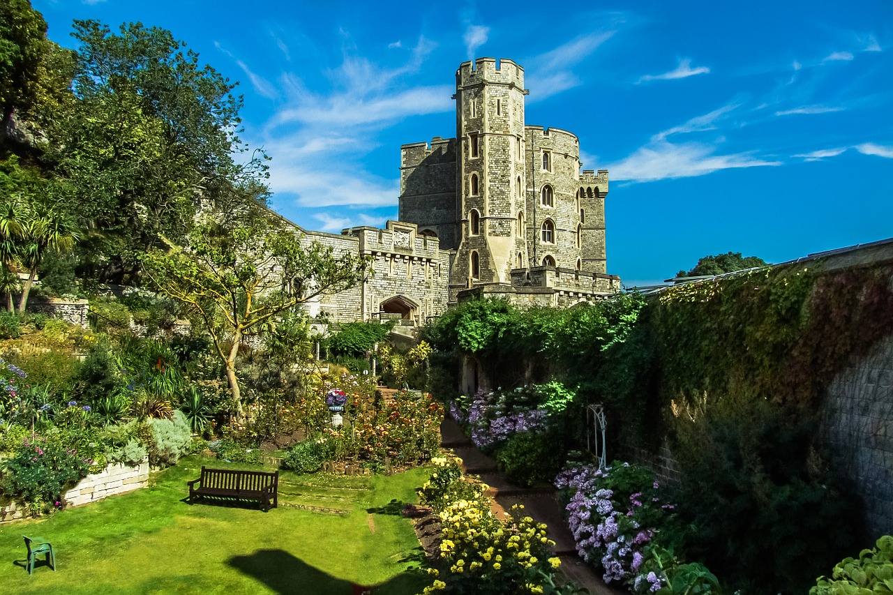 windsor castle monument free photo