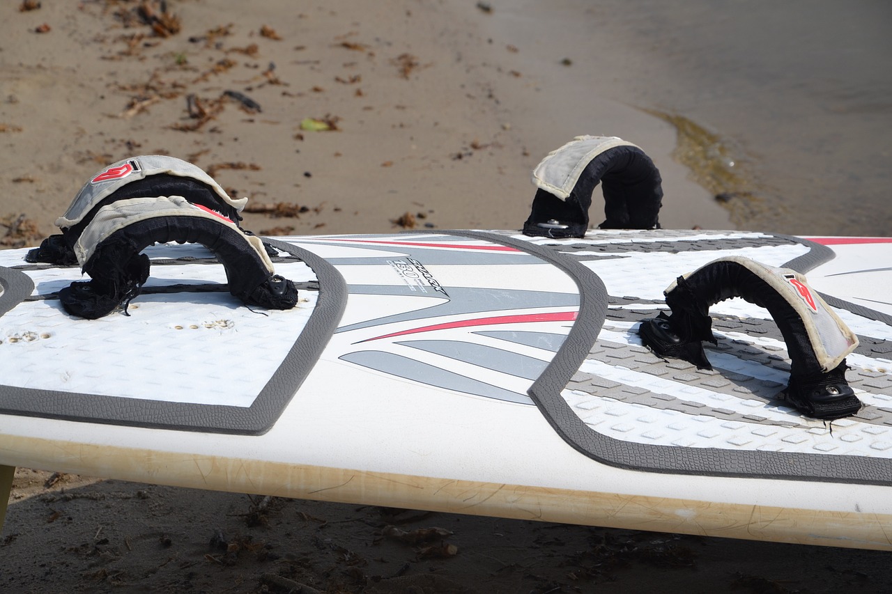 windsurfing surfing board free photo