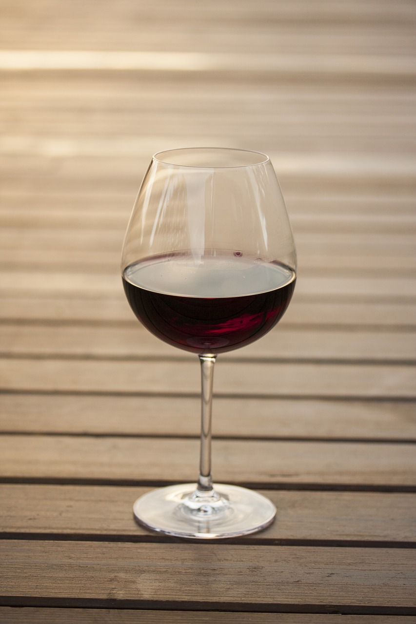 wine the drink wood-fibre boards free photo