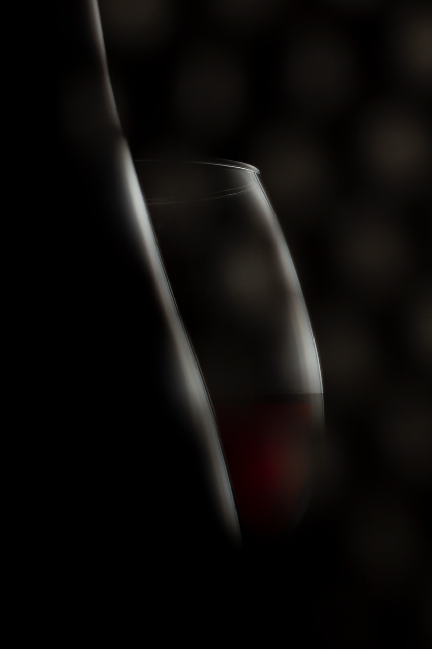 wine  red wine  lichtspiel free photo