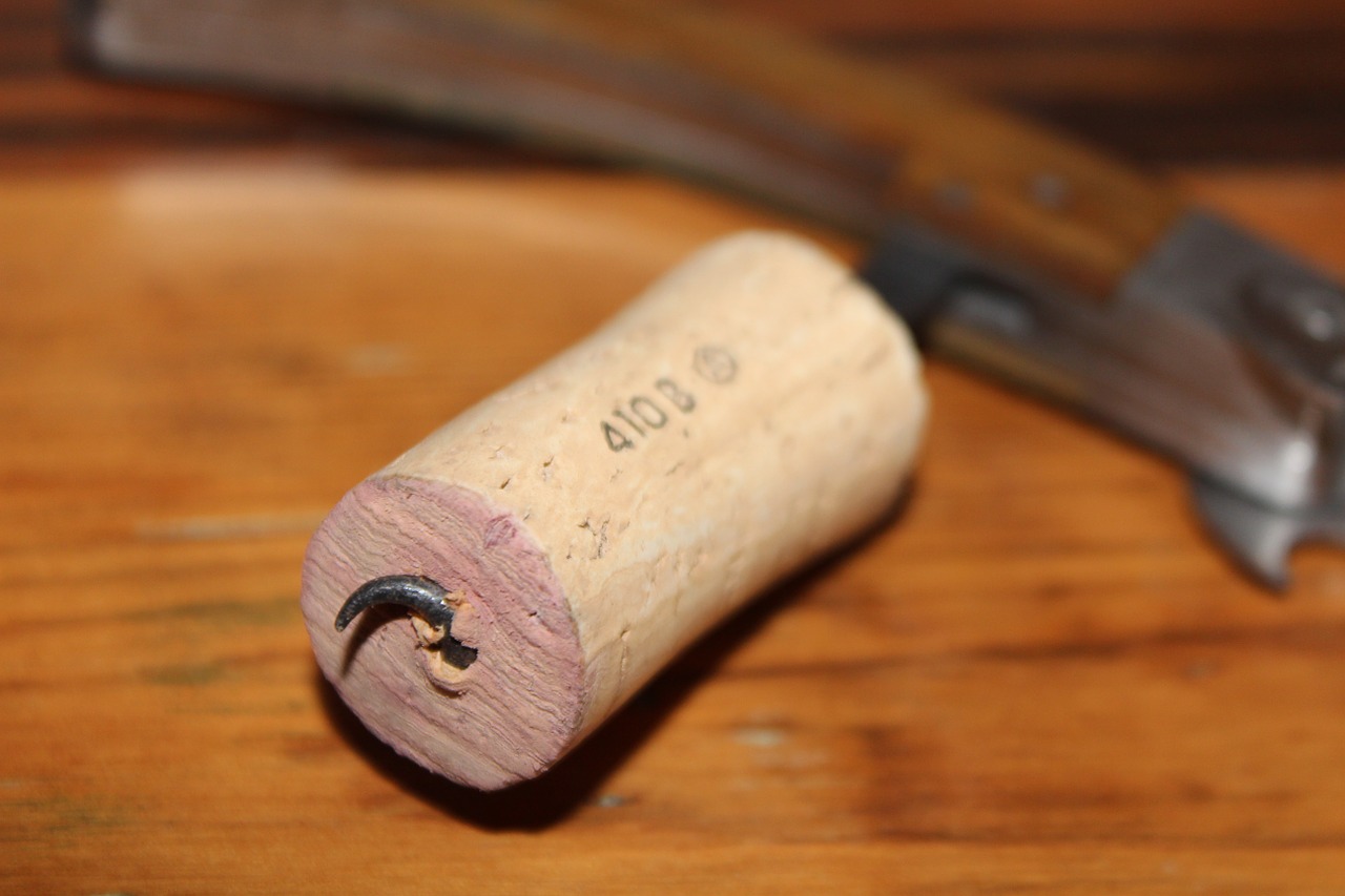 wine cork corkscrew free photo