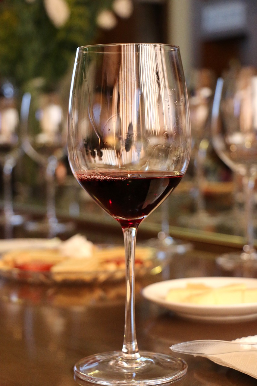 wine wine glasses drink red wine free photo