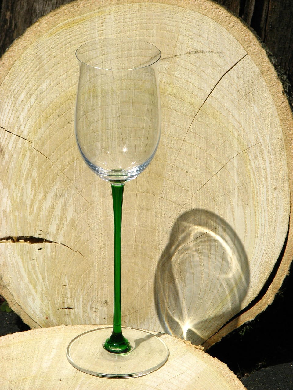 wine glass glass wood free photo