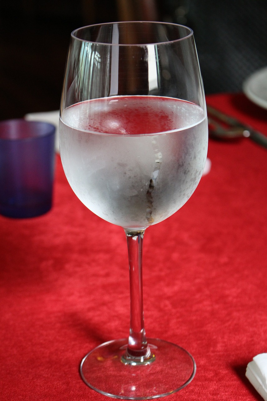 wine glasses cup water free photo